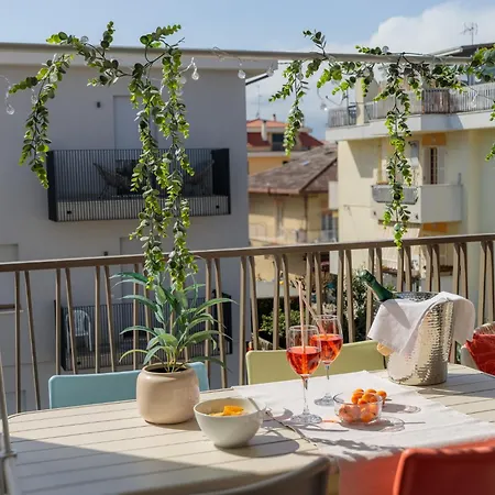 Natura E Mare - 5 Min *